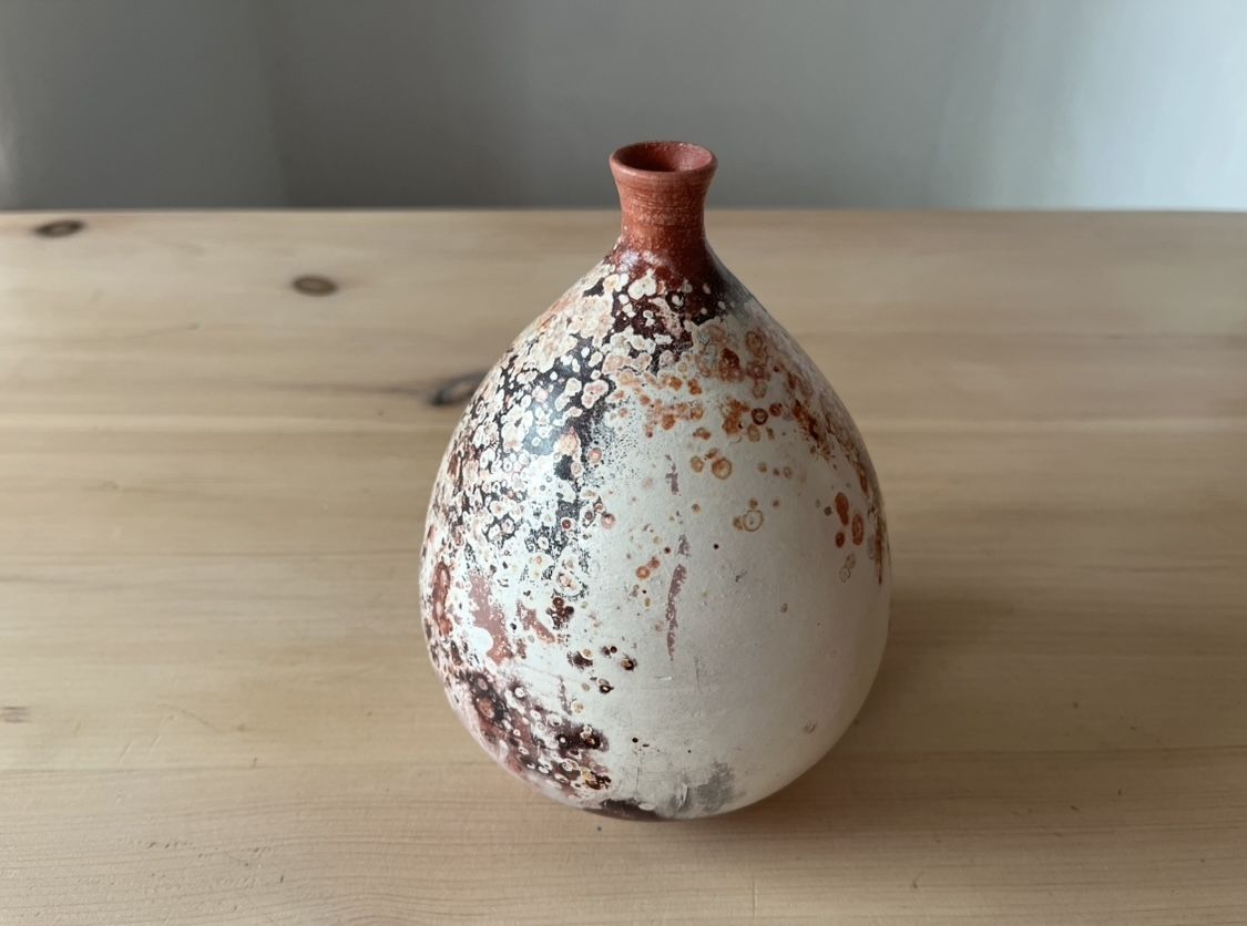 Narrow neck 2 by Tamsin Levene